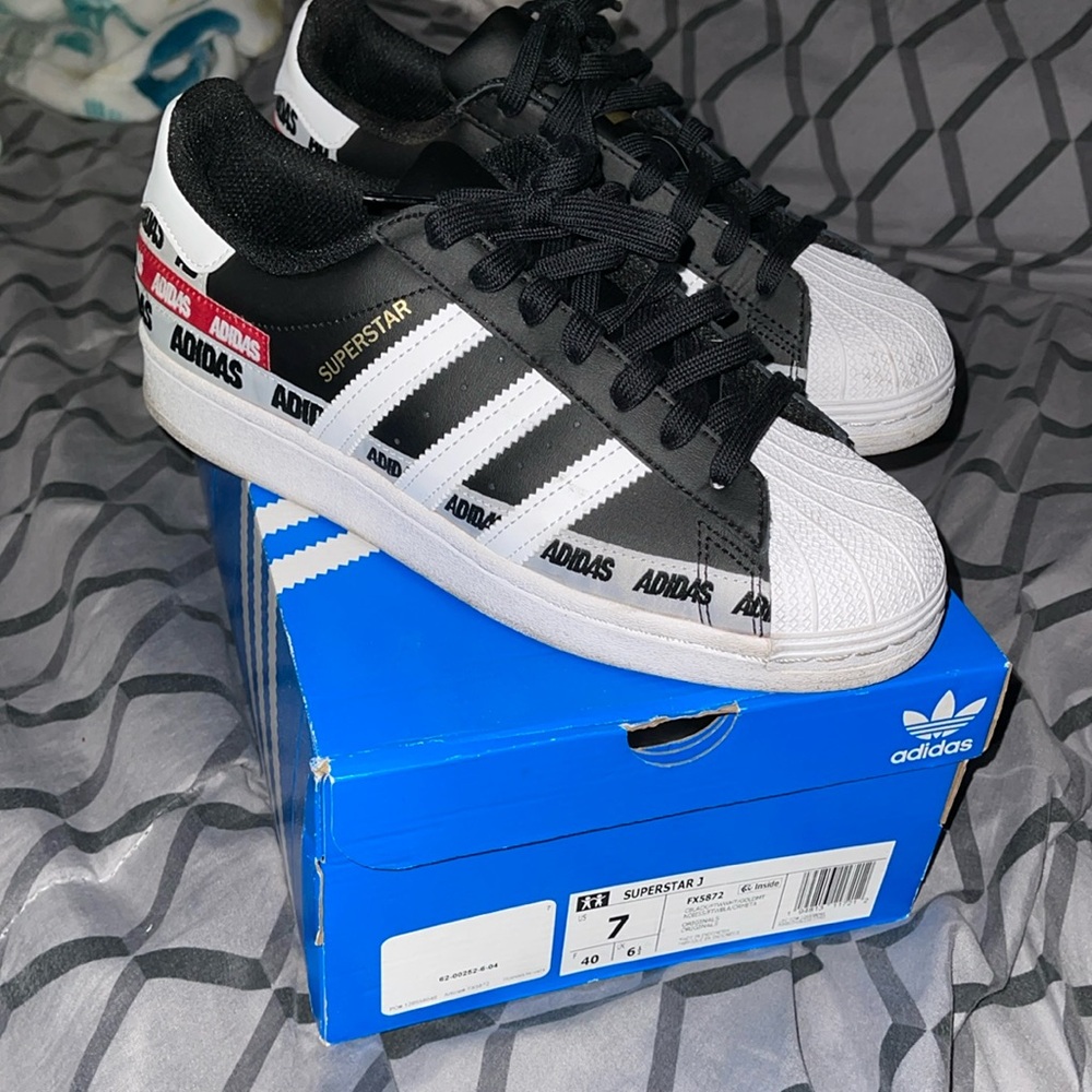 Mens Adidas Superstar J
